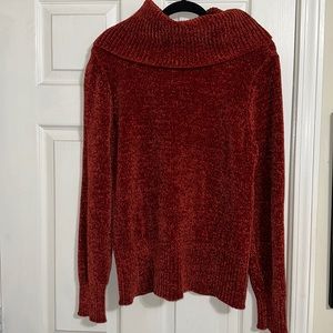 SOLD: Rust-colored Sweater 🍁